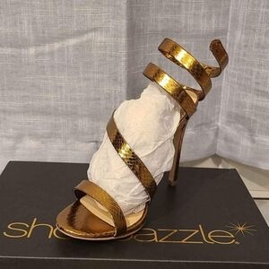 Strappy heeled sandal